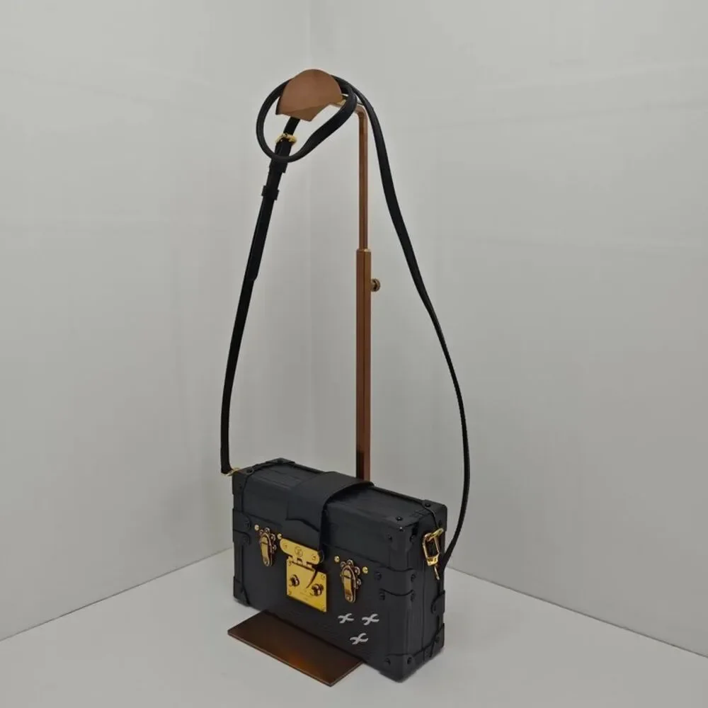 Louis Vuitton Women Pre-Loved Bag Very Good Condition